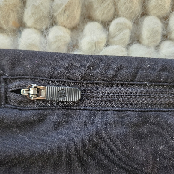 Lululemon Women's Shorts Speed Up Low-Rise Lined Short 2.5 ~small - Picture 7 of 7